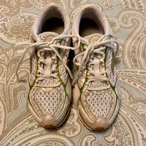 Latest Michael Kors Sneakers for Women Cheap Price July 2020 in Latest Michael Kors Sneakers for Women Cheap Price July 2020 in